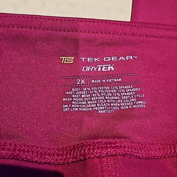 Bright berry colored tek Gear workout leggings size 2X - Picture 4 of 8